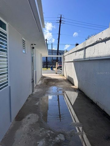 AVE HERMANOS DAVILA SAN FERNANDO, Bayamon, PR 00957