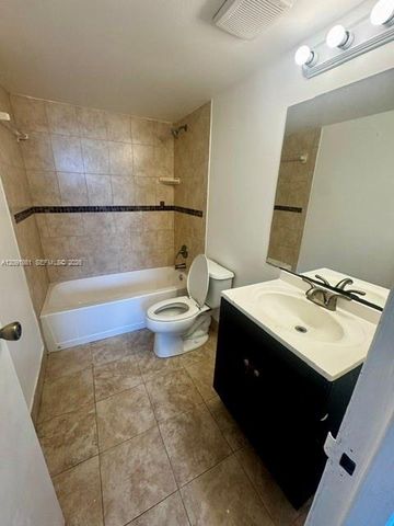 1754 NW 55th Avenue 204, Lauderhill, FL 33313