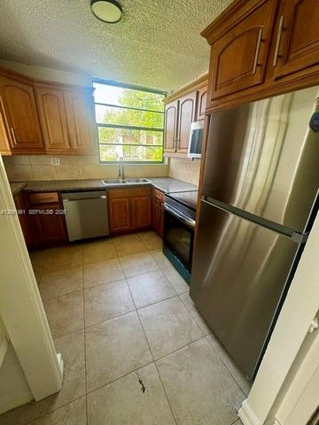 1754 NW 55th Avenue 204, Lauderhill, FL 33313