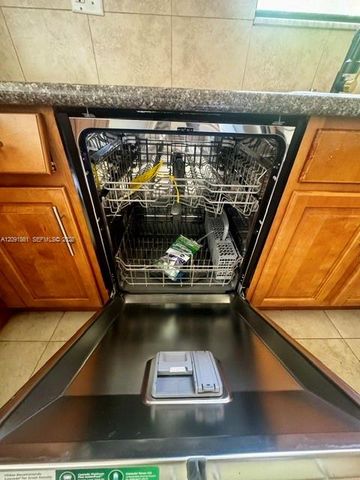 1754 NW 55th Avenue 204, Lauderhill, FL 33313