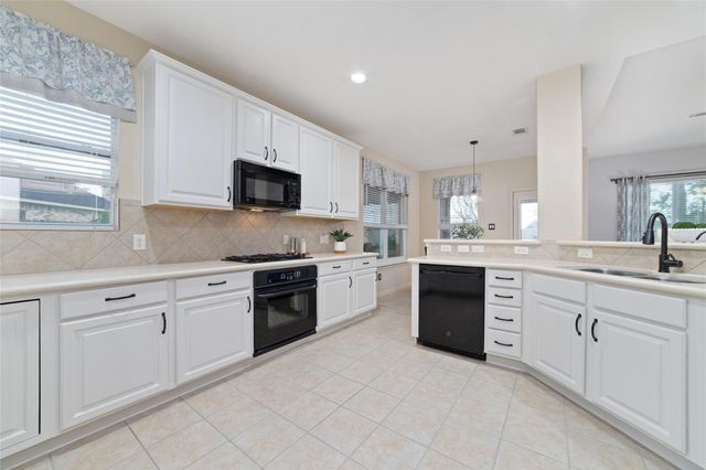 13143 Chatfield Manor Lane, Tomball, TX 77377