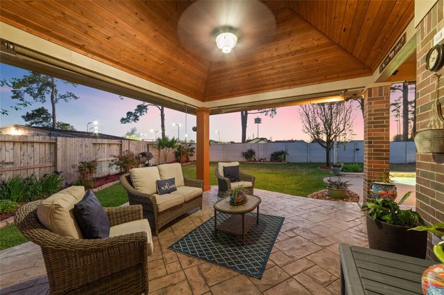 13143 Chatfield Manor Lane, Tomball, TX 77377