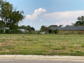 100 Leaning Oak Drive, Lafayette, LA 70508