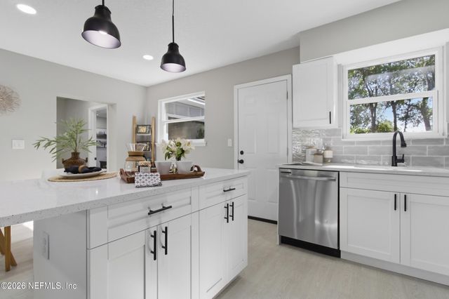 2531 WEDGEFIELD Boulevard, Jacksonville, FL 32211