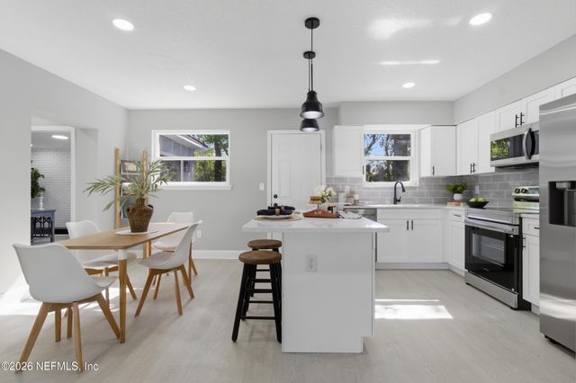 2531 WEDGEFIELD Boulevard, Jacksonville, FL 32211