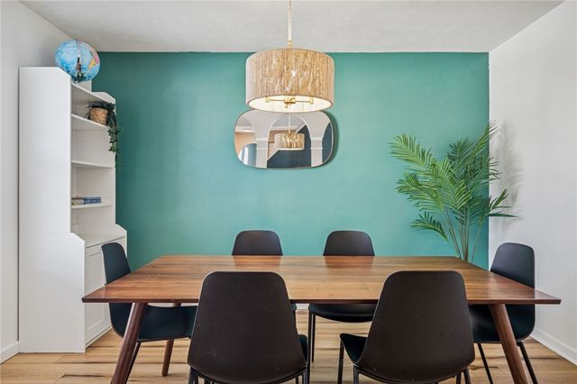 337 Chanticleer Cir, New Stanton, PA 15672