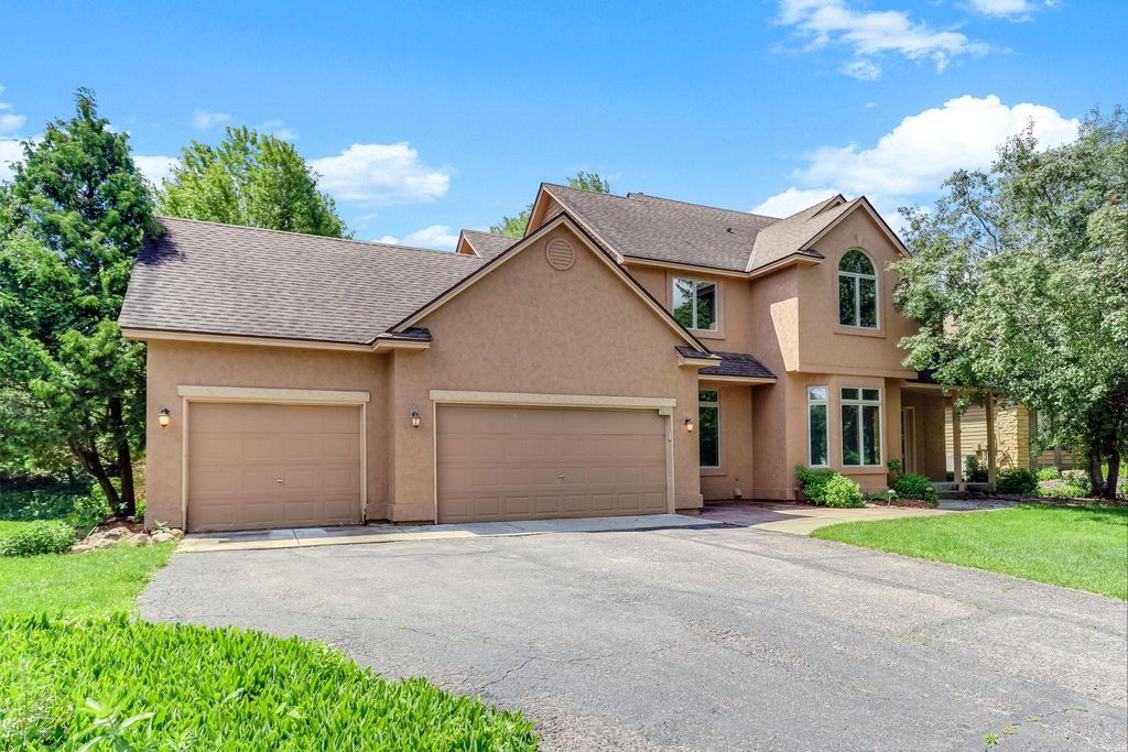 2413 Bridle Creek Trail, Chanhassen, MN 55317 — photo 2