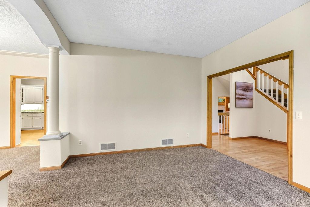 2413 Bridle Creek Trail, Chanhassen, MN 55317 — photo 4