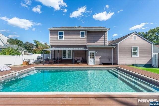 308 Pine Street, Pompton Lakes, NJ 07442