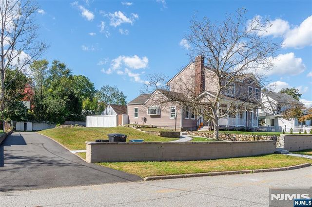 308 Pine Street, Pompton Lakes, NJ 07442