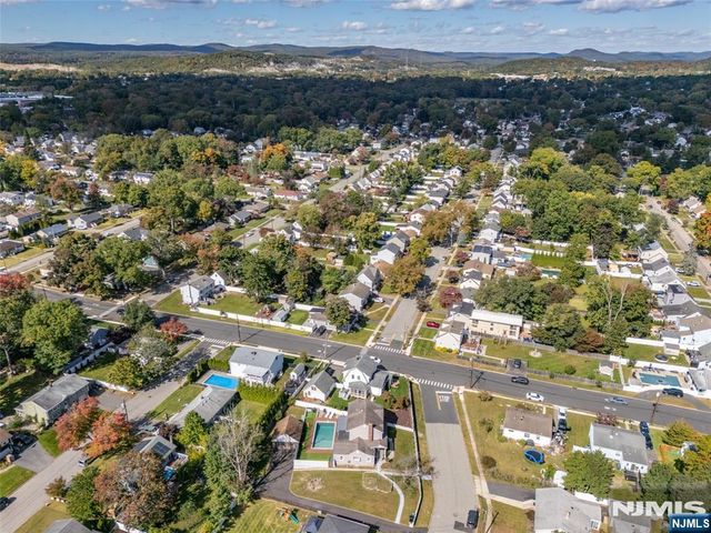 308 Pine Street, Pompton Lakes, NJ 07442