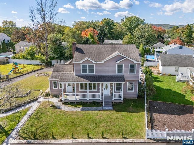308 Pine Street, Pompton Lakes, NJ 07442