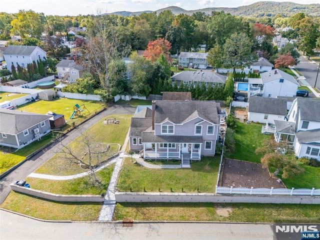 308 Pine Street, Pompton Lakes, NJ 07442