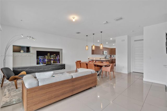 4703 NW 84th Ct 4703, Doral, FL 33166