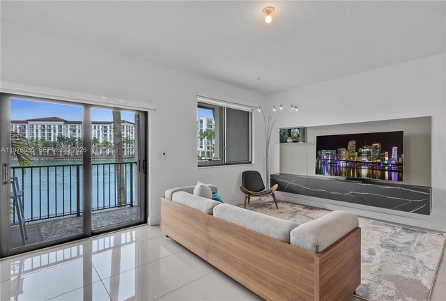 4703 NW 84th Ct 4703, Doral, FL 33166