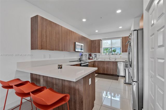 4703 NW 84th Ct 4703, Doral, FL 33166