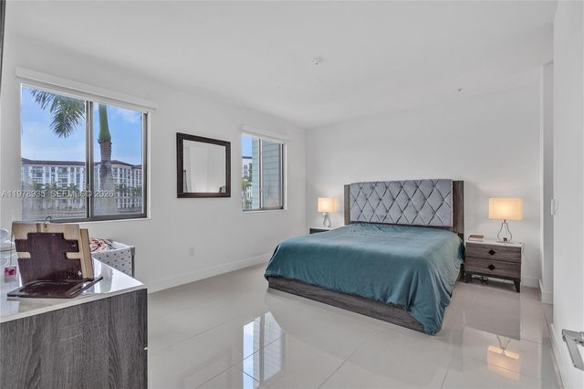 4703 NW 84th Ct 4703, Doral, FL 33166