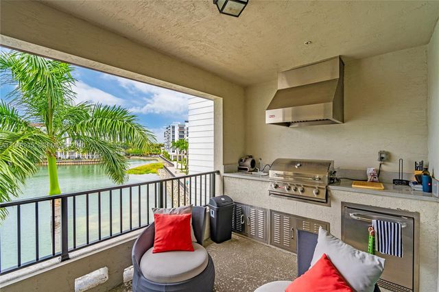 4703 NW 84th Ct 4703, Doral, FL 33166