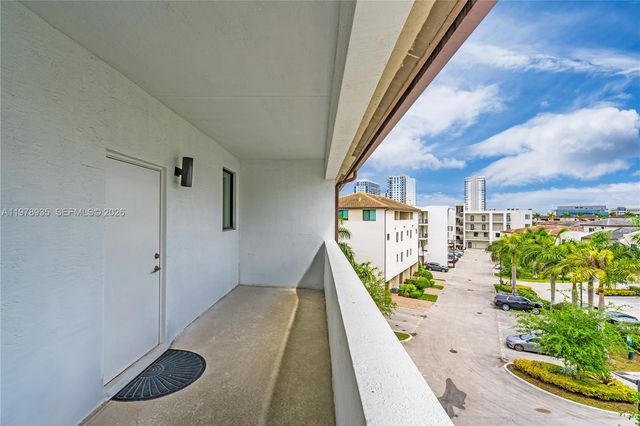 4703 NW 84th Ct 4703, Doral, FL 33166