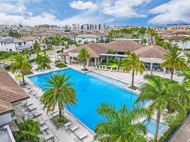 4703 NW 84th Ct 4703, Doral, FL 33166