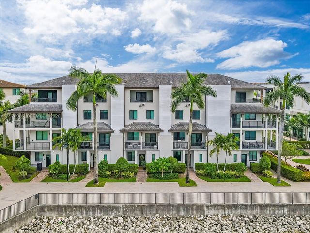 4703 NW 84th Ct 4703, Doral, FL 33166