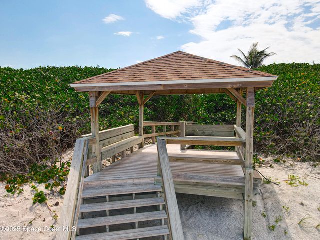 201 Woody Circle, Melbourne Beach, FL 32951