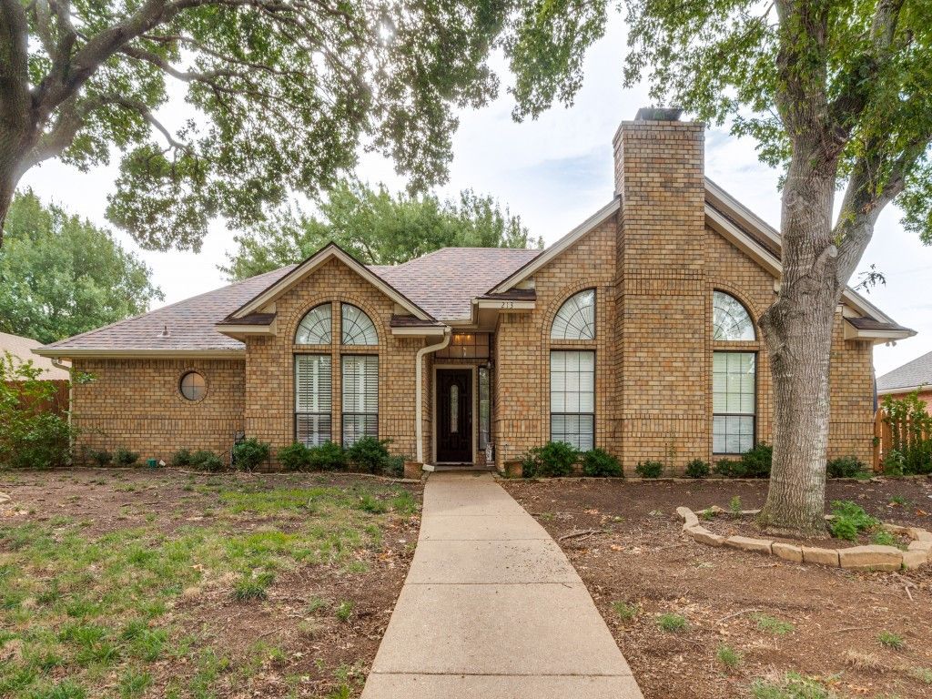 213 Brian Way, Red Oak, TX 75154