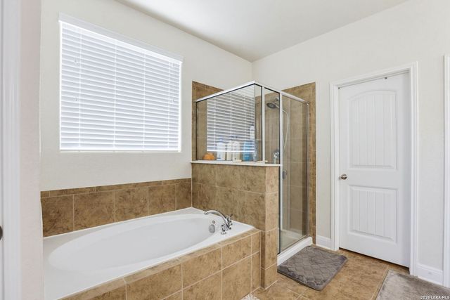 6714 Harmony Farm, San Antonio, TX 78249