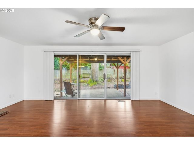 1026 Se 209TH Ave, Gresham, OR 97030