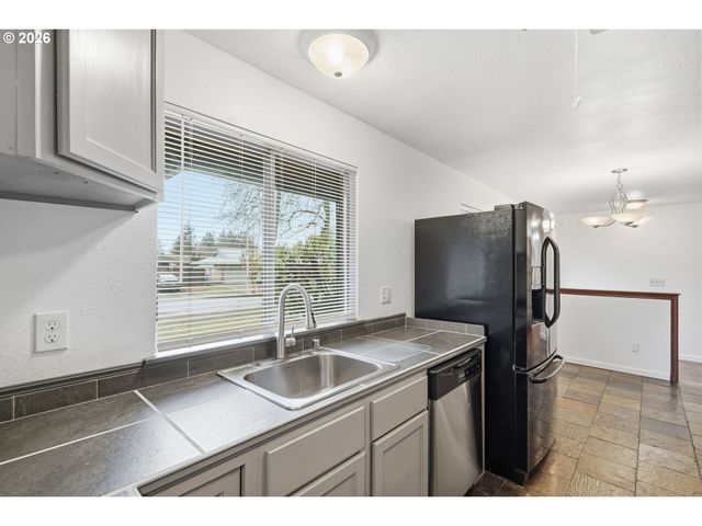 1026 Se 209TH Ave, Gresham, OR 97030