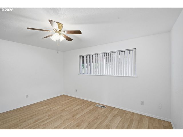 1026 Se 209TH Ave, Gresham, OR 97030