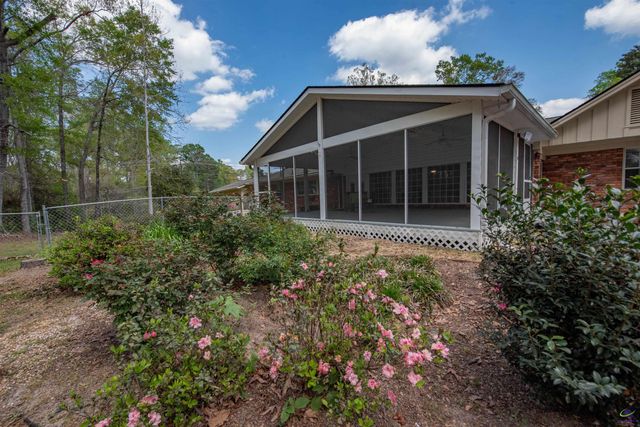 4350 Jones Rd, Macon, GA 31216