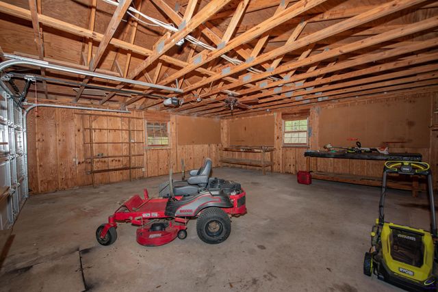 4350 Jones Rd, Macon, GA 31216