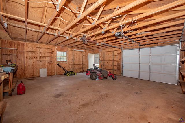 4350 Jones Rd, Macon, GA 31216