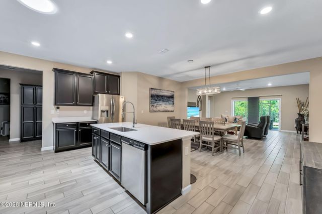 9918 PAVNES CREEK Drive, Jacksonville, FL 32222