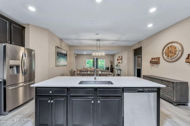 9918 PAVNES CREEK Drive, Jacksonville, FL 32222