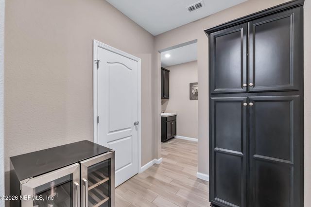 9918 PAVNES CREEK Drive, Jacksonville, FL 32222