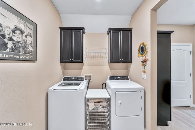 9918 PAVNES CREEK Drive, Jacksonville, FL 32222