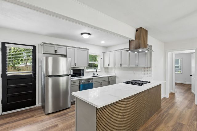1540 Murray Drive, Garland, TX 75042