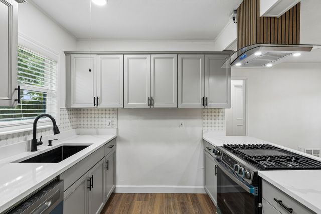1540 Murray Drive, Garland, TX 75042