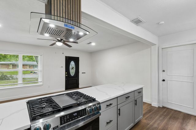 1540 Murray Drive, Garland, TX 75042