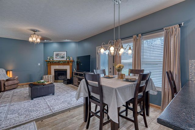 4433 Stone Garden Lane, Newburgh, IN 47630