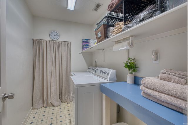 4433 Stone Garden Lane, Newburgh, IN 47630