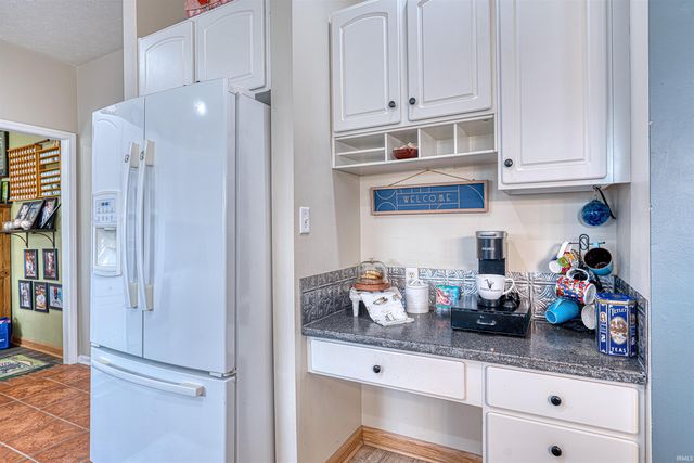 4433 Stone Garden Lane, Newburgh, IN 47630