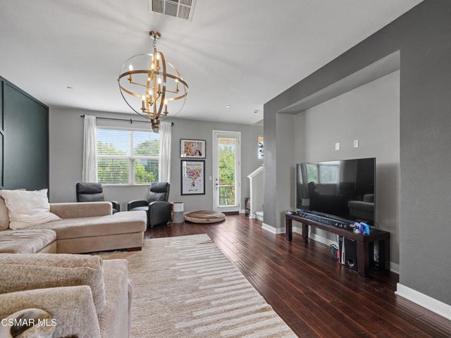 189 Westpark Court 203, Camarillo, CA 93012