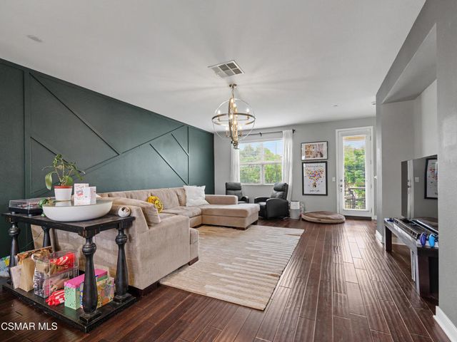189 Westpark Court 203, Camarillo, CA 93012