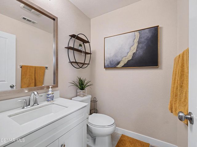 189 Westpark Court 203, Camarillo, CA 93012