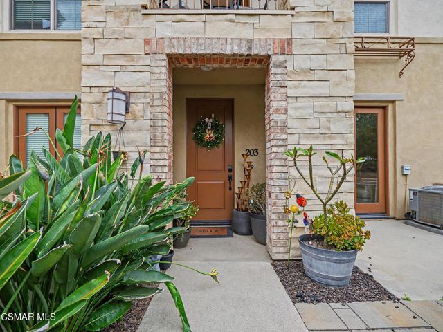 189 Westpark Court 203, Camarillo, CA 93012