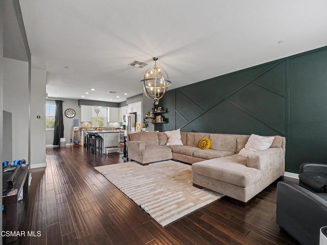 189 Westpark Court 203, Camarillo, CA 93012