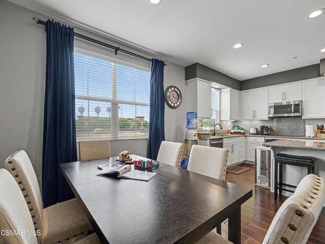 189 Westpark Court 203, Camarillo, CA 93012